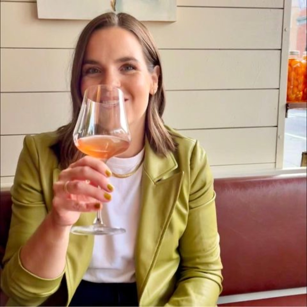 Meet your Posher, Whitney